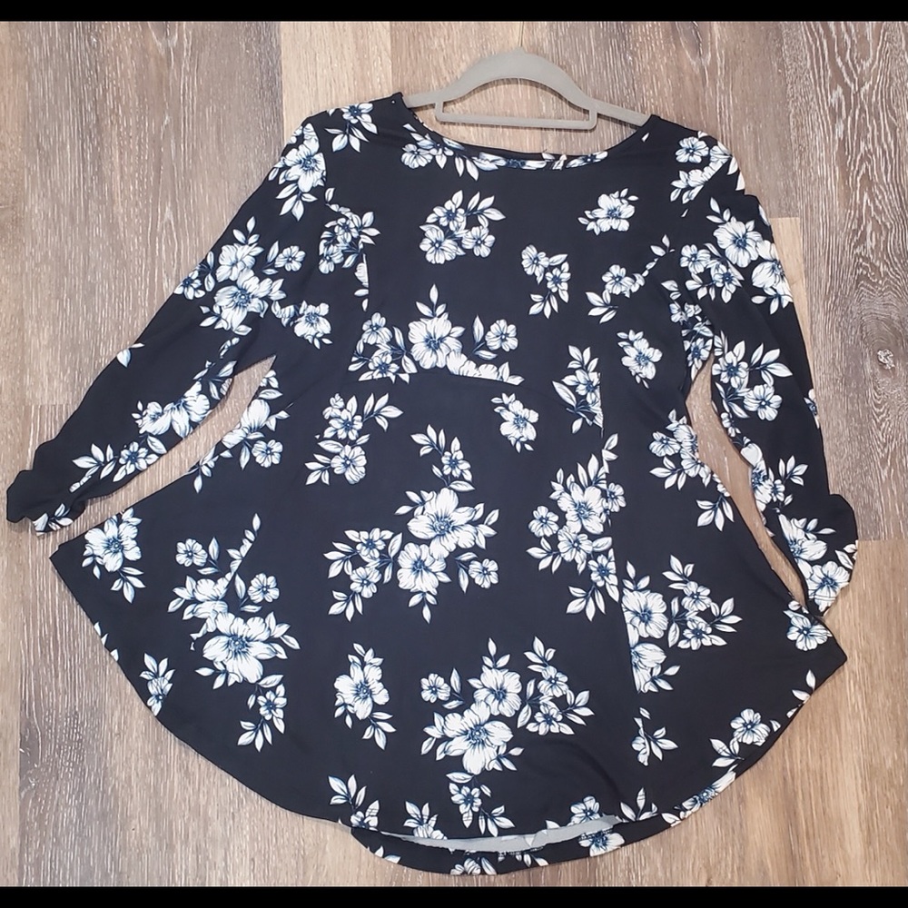 NWOT Bobeau Print Babydoll Shirt